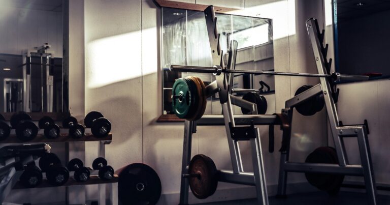 Barbell Deadlift Technique: Build Strength Without Wrecking Your Back