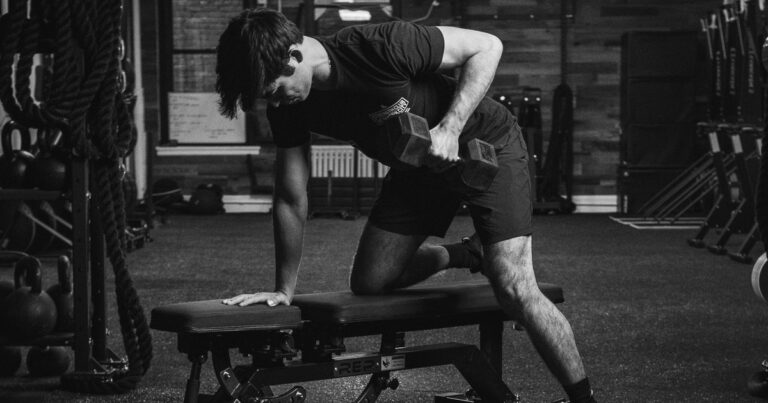 Bench Supported Dumbbell Row: Build Your Back Without Cheating Every Rep