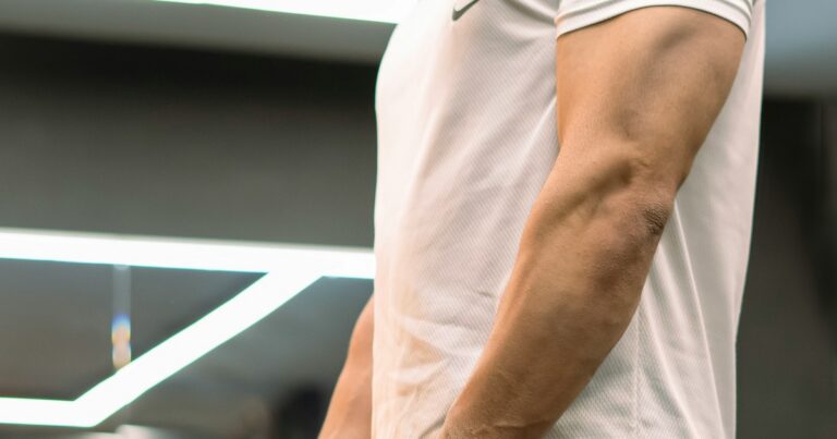 Cable Machine Workout for Muscle Building: A Detailed Guide for Controlled Strength