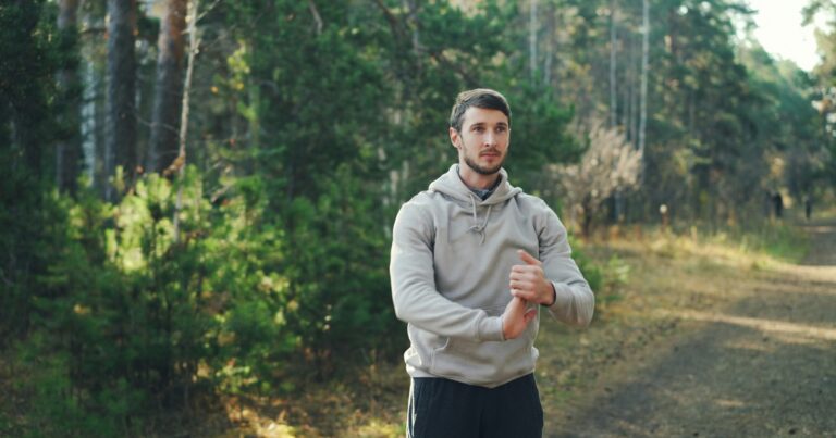 Mobility Routine for Stiff Hips and Shoulders: Move Better Before You Train