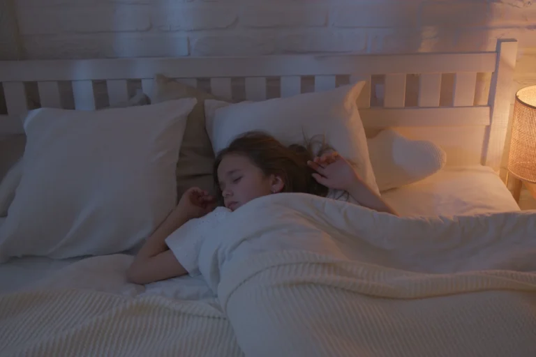 How Much Sleep Do You Need to Build Muscle and Lose Fat?